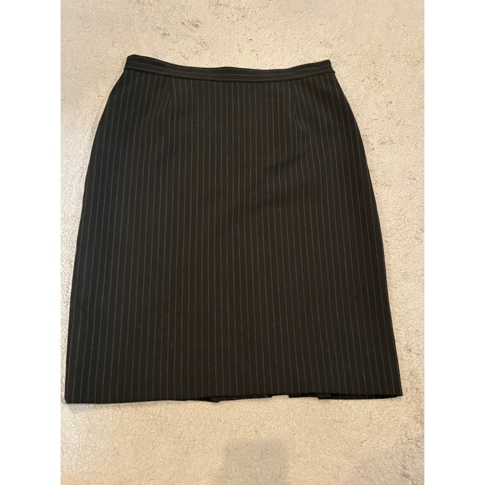 Luxe NYC Design Co Black Pinstripe Pleated Back Pencil Skirt Size 4 96444SK